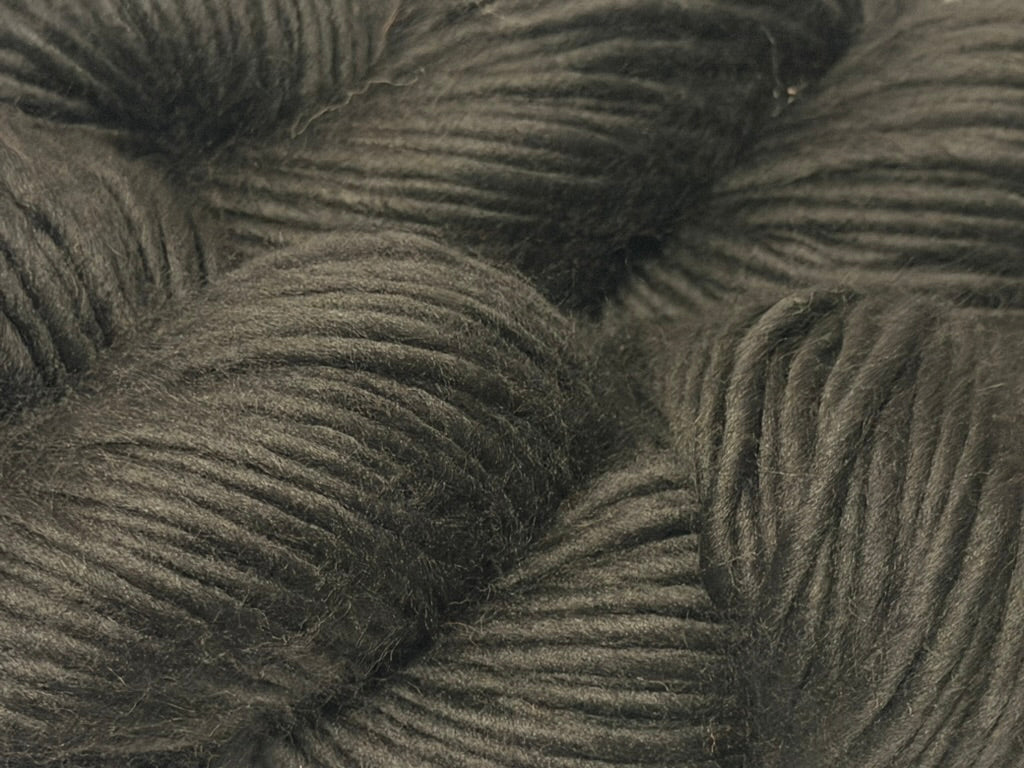 Big Softie | Super Chunky Merino | Raven | 142 Yards