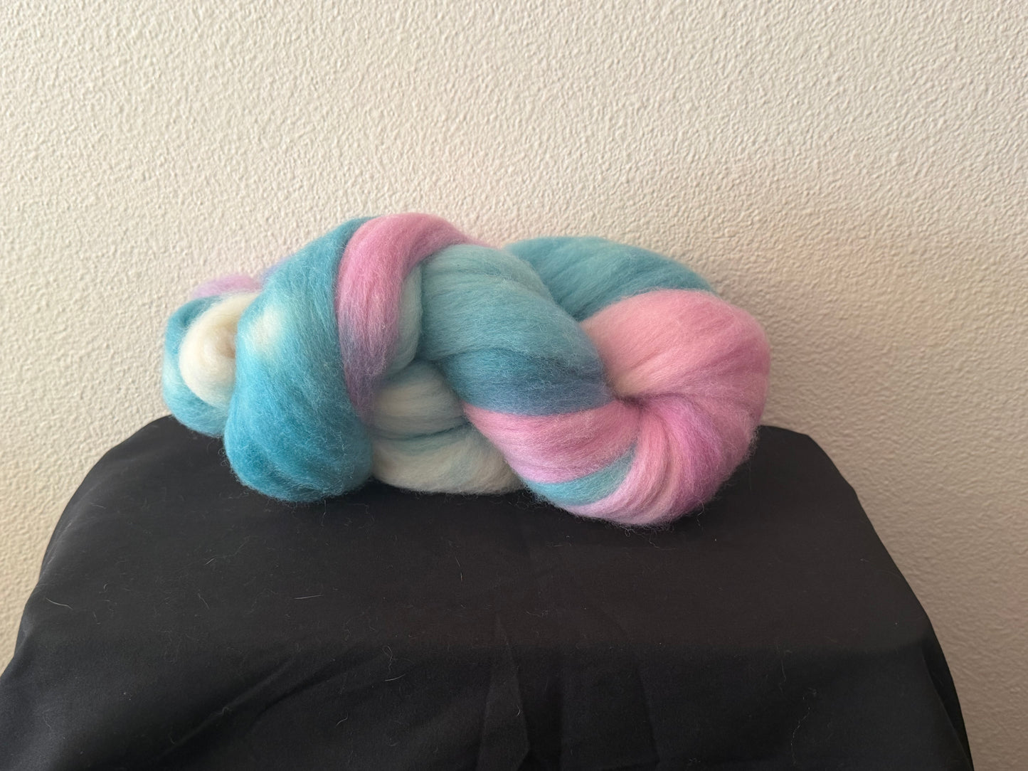 Falkland~(FAL-S-17)~ Hand Dyed 4 oz Braid