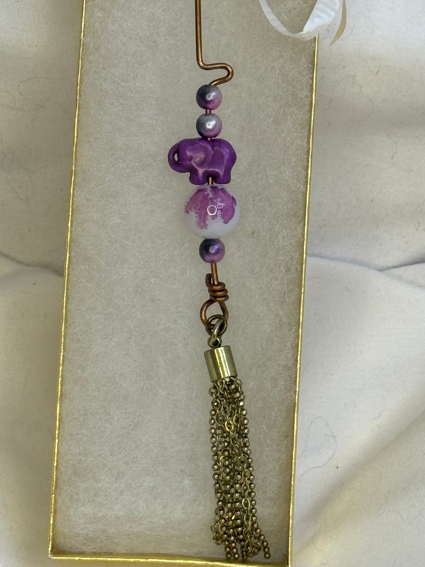 Orifice Hook for Spinning Wheel~Elephant with tassel