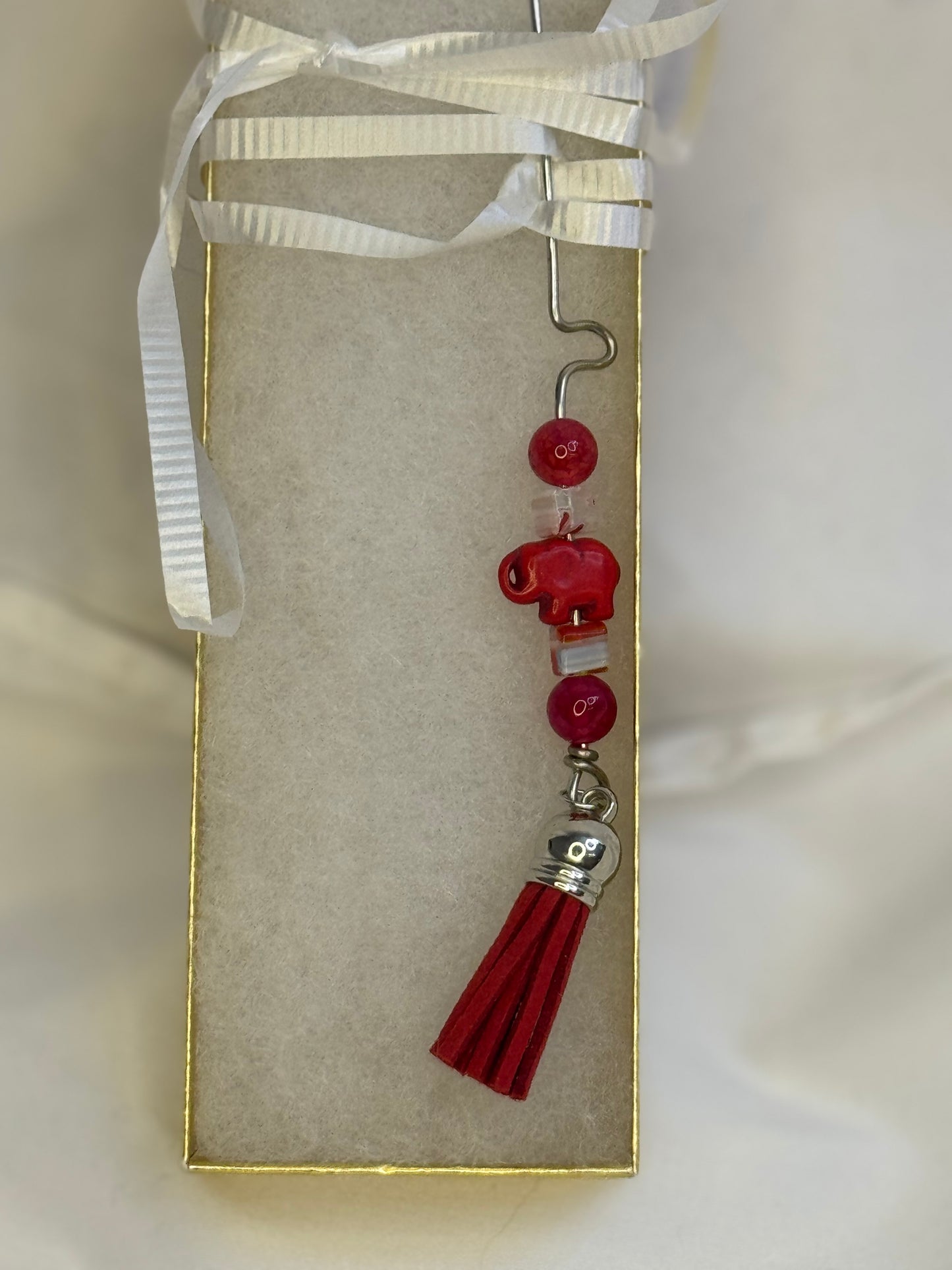 Orifice Hook for Spinning Wheel~Red Elephant