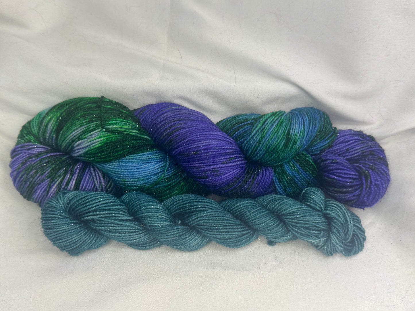 "Sock Set" Orchid Bloom~437 Yard Full Skein & 87 Yard Mini Skein~Hand Dyed