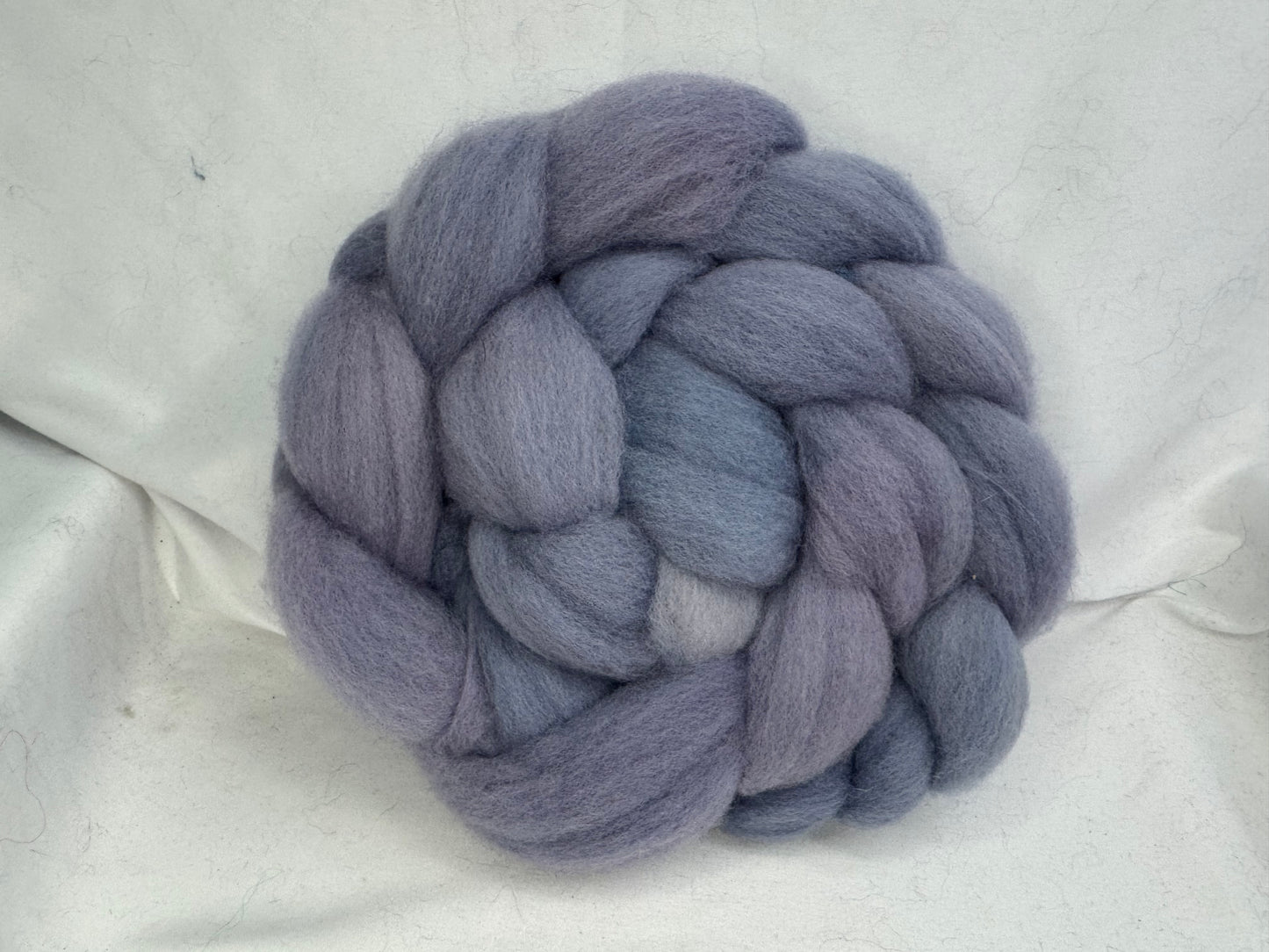 Cormo~(CORMO-S-16)~Hand Dyed~4 oz Braid