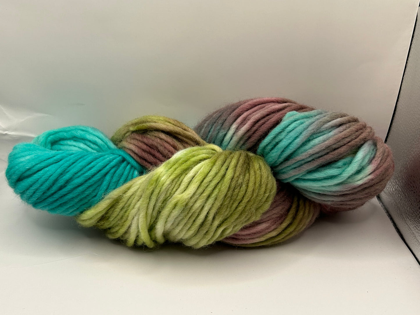 Pistachio Breeze~Hand Dyed~1 Skein~Corriedale~Super Chunky Weight~(SCCY-S-02)