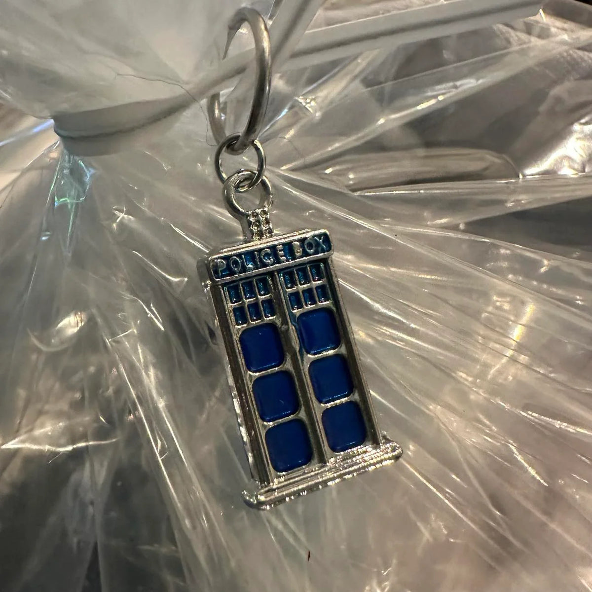 "Bigger on the Inside" Single Braid Luxury Silk Spinning Kit with Inspired Goodie Bag and a NEW TARDIS Handmade charm!