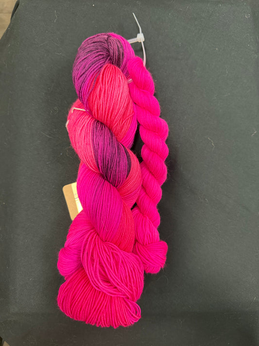 "Pink Ladies Rule"~ Fingering Weight Heel & Toe Set