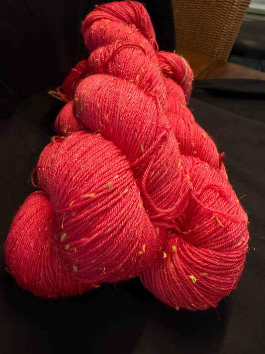 Electric Pink~Voltage Sparkle~80/10/10~Superwash Merino, Donegal Nep & Stellina Sparkle