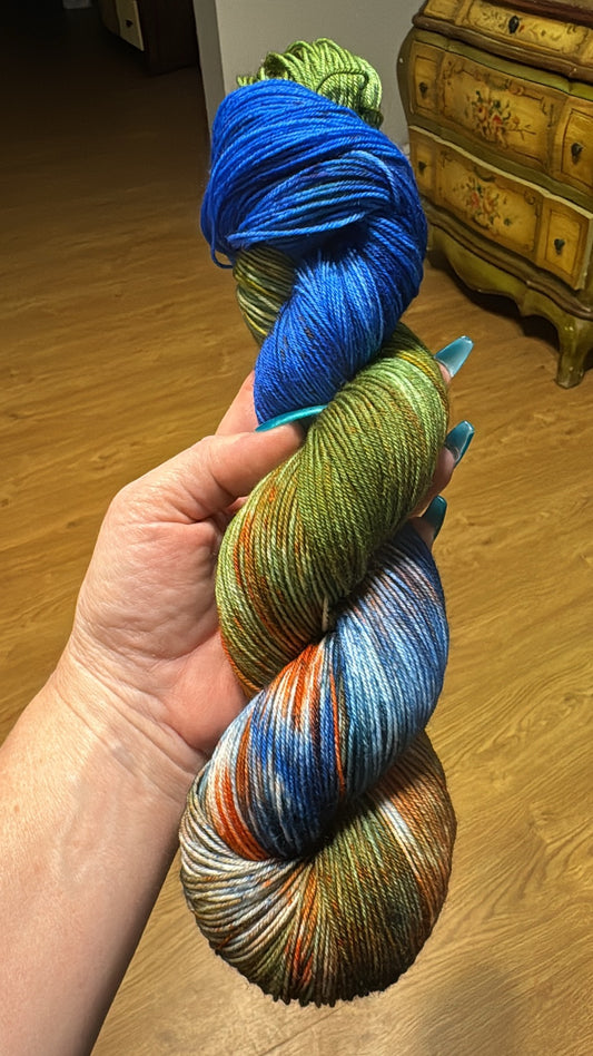 Evelyn's Sock~Horizon~Hand Dyed~Superwash Merino Nylon~463 Yards