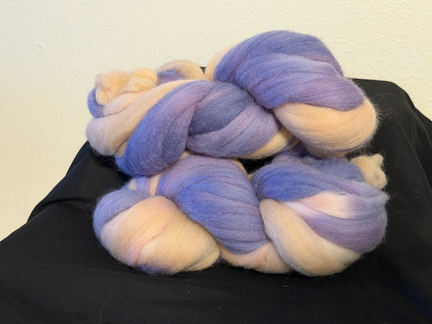 Punta Arenas~(PUN-S-25)~4 oz Fiber Hank~Hand Dyed