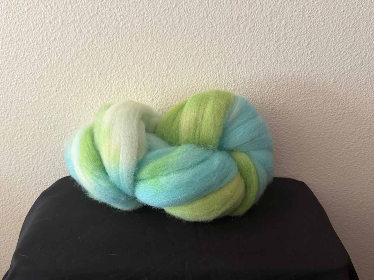 Falkland~(FAL-S-16)~ Hand Dyed 4 oz Braid