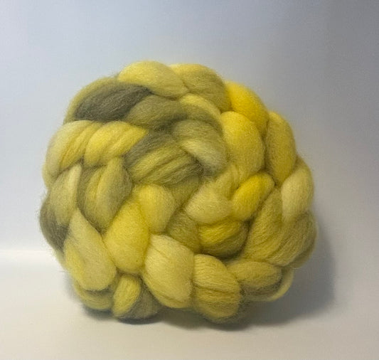 Perendale~(PERE-S-02)~Hand Dyed~4 oz Braid