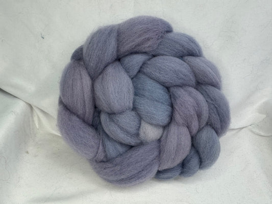 Cormo~(CORMO-S-16)~Hand Dyed~4 oz Braid