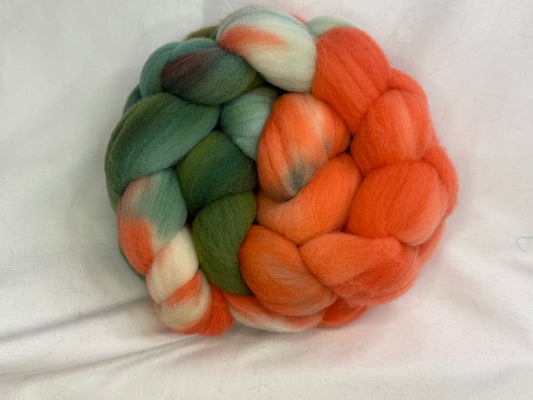 Targhee Wool Top~Hand Dyed 4 oz Braid~(TG-S-01)