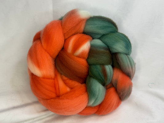 Targhee Wool Top~Hand Dyed 4 oz Braid~(TG-S-02)
