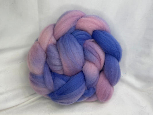Targhee Wool Top~Hand Dyed 4 oz Braid~(TG-S-12)