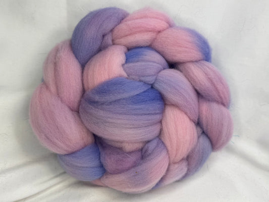 Targhee Wool Top~Hand Dyed 4 oz Braid~(TG-S-13)
