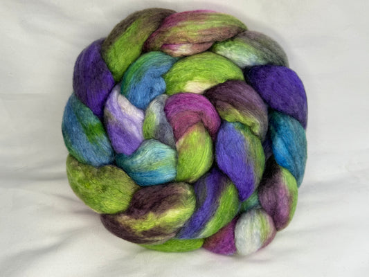 Merino~Mulberry Silk 50/50 Blend~~Hand Dyed 4 oz Braid~(MER-MUL-S-04)