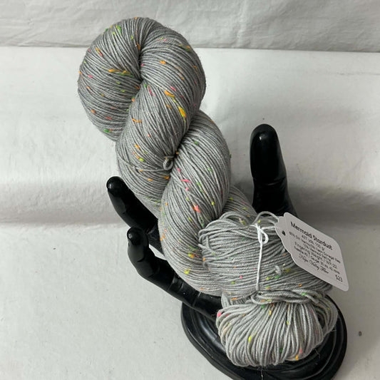 Mermaid Stardust | Fingering Weight | SW Merino Wool / Neon Donegal Nep / Mermaid Stellina, 80/10/10 | Moonlit Tides | 437 Yards
